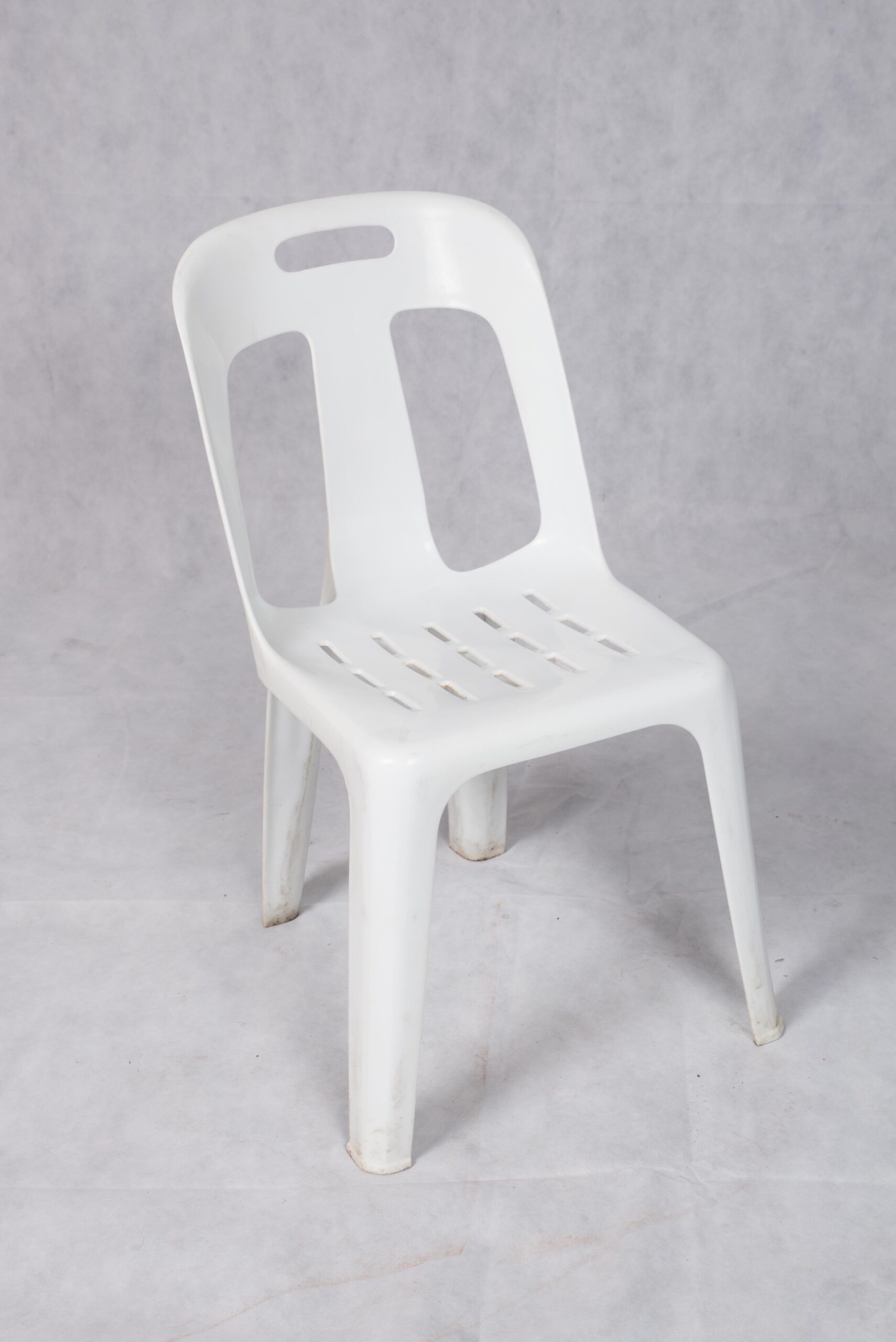 Plastic White Chairs